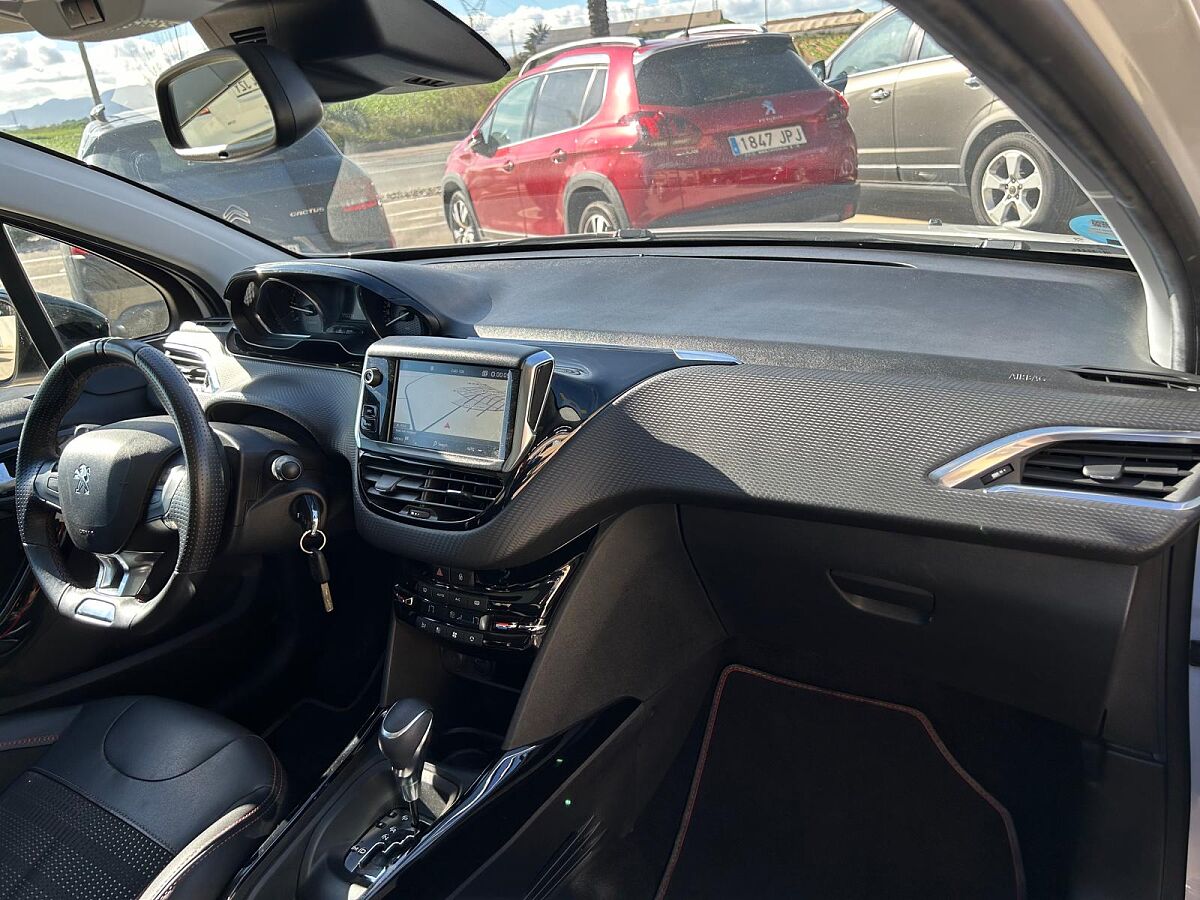 PEUGEOT 2008 GT LINE 1.5 BLUE HDI AUTO SPANISH LHD IN SPAIN 42000 MILES 2019